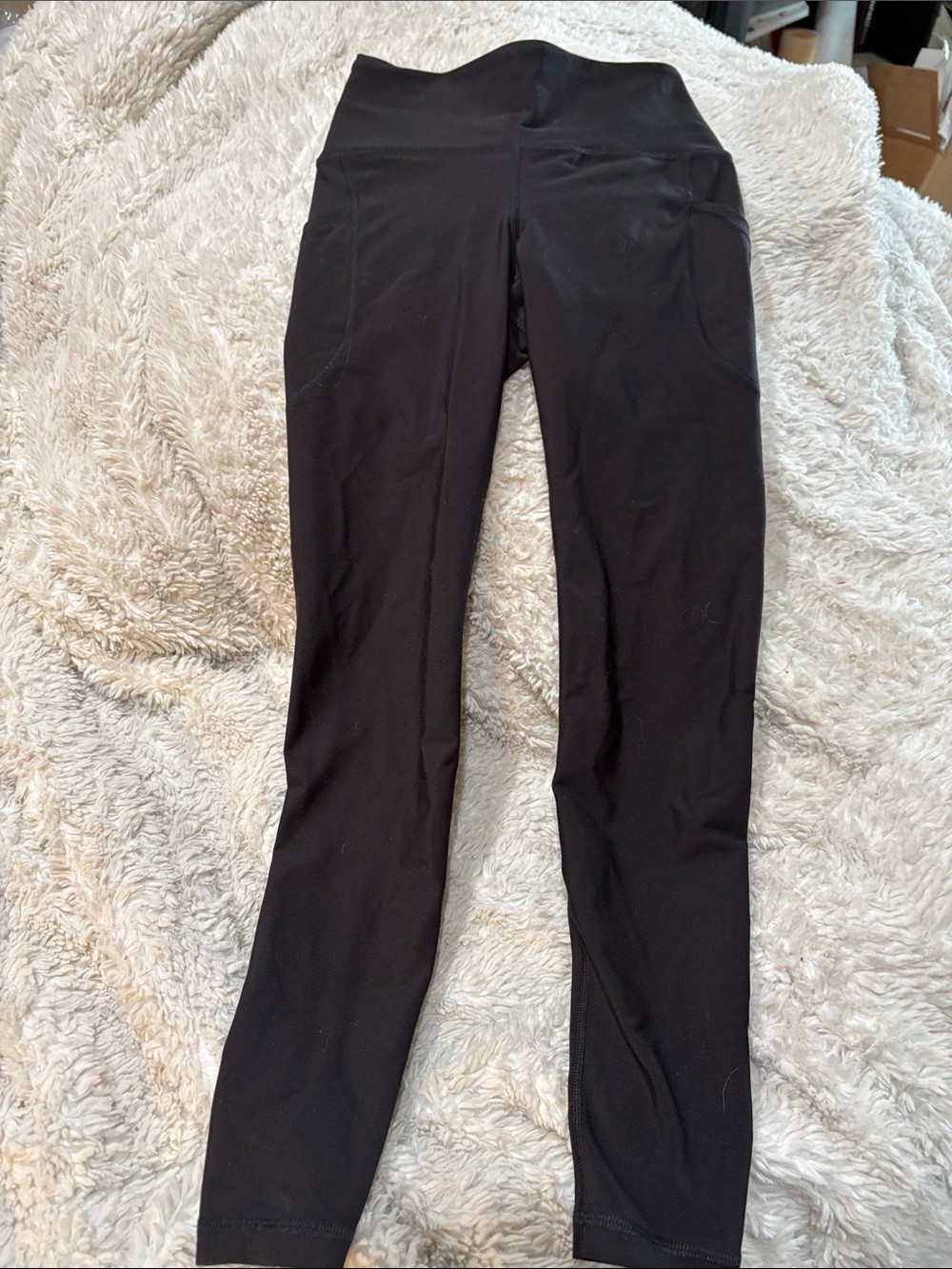Old Navy Black High-Rise Workout Leggings with Side Pockets